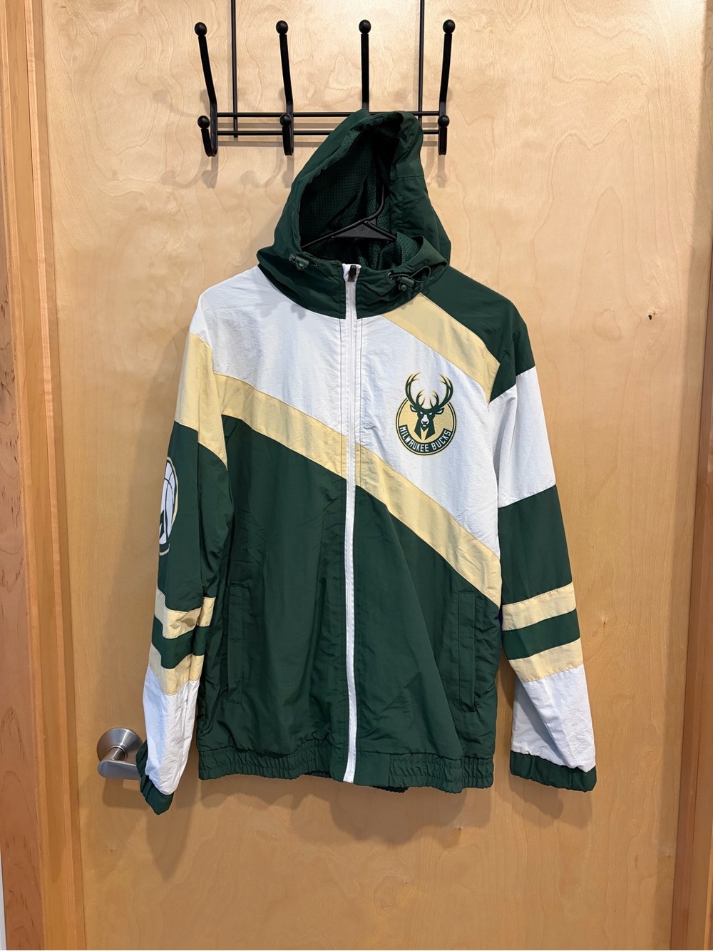 Men’s Milwaukee Bucks Windbreaker
